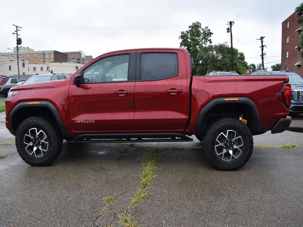 New 2025 GMC Canyon AT4 w/ AT4X Package image 10