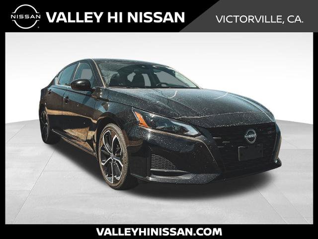 Certified 2025 Nissan Altima 2.5 SR FWD image 1