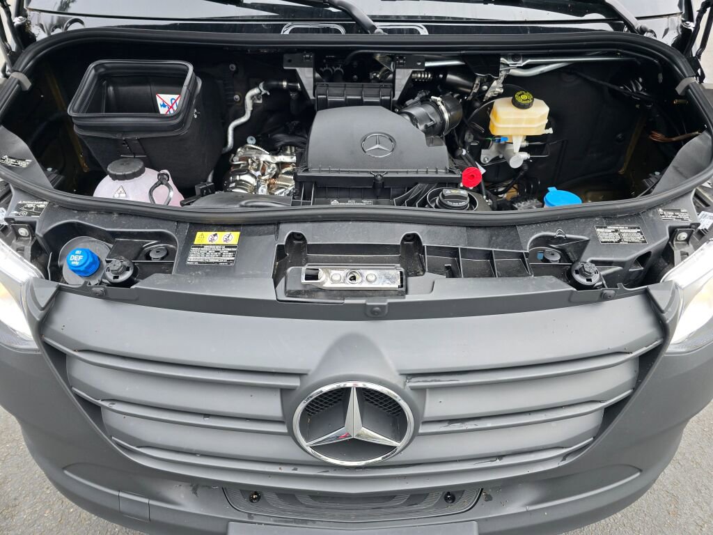 New 2025 Mercedes-Benz Sprinter 2500 image 10