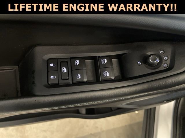 Used 2024 Jeep Grand Cherokee Trailhawk image 11