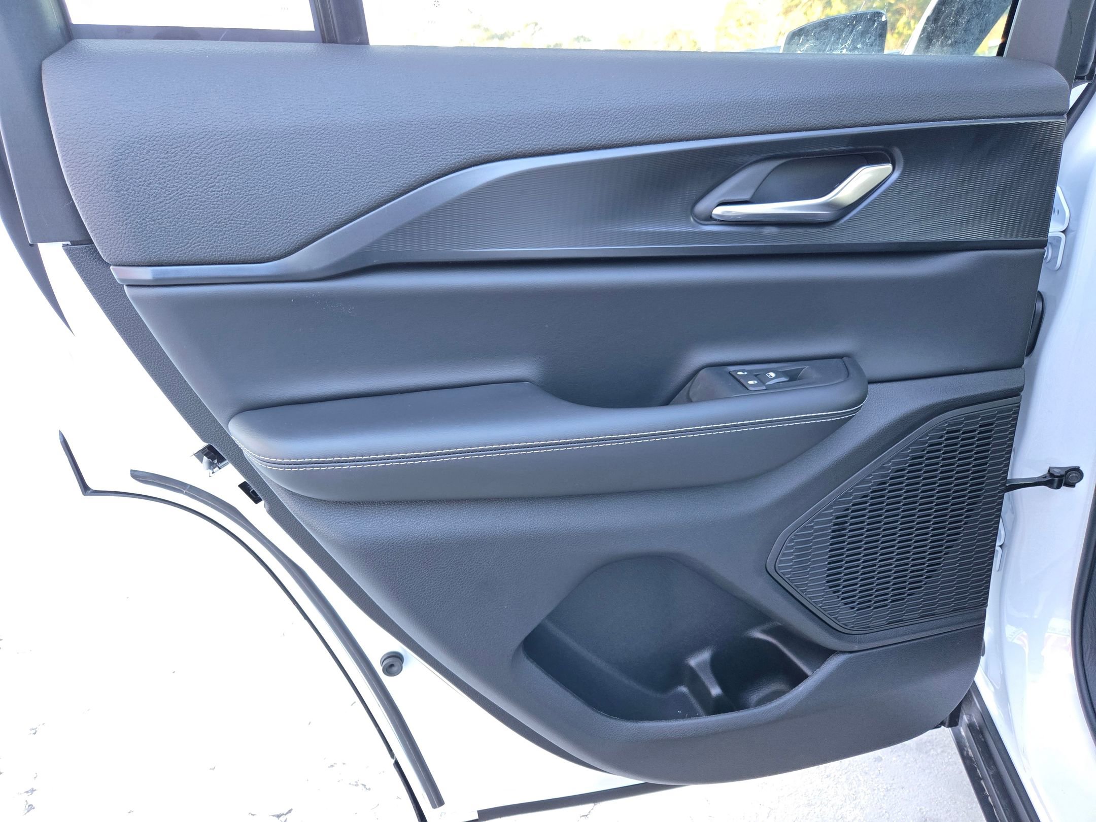 New 2025 Jeep Grand Cherokee Laredo image 24