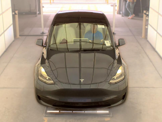 Used 2022 Tesla Model Y Performance AWD/4WD image 1