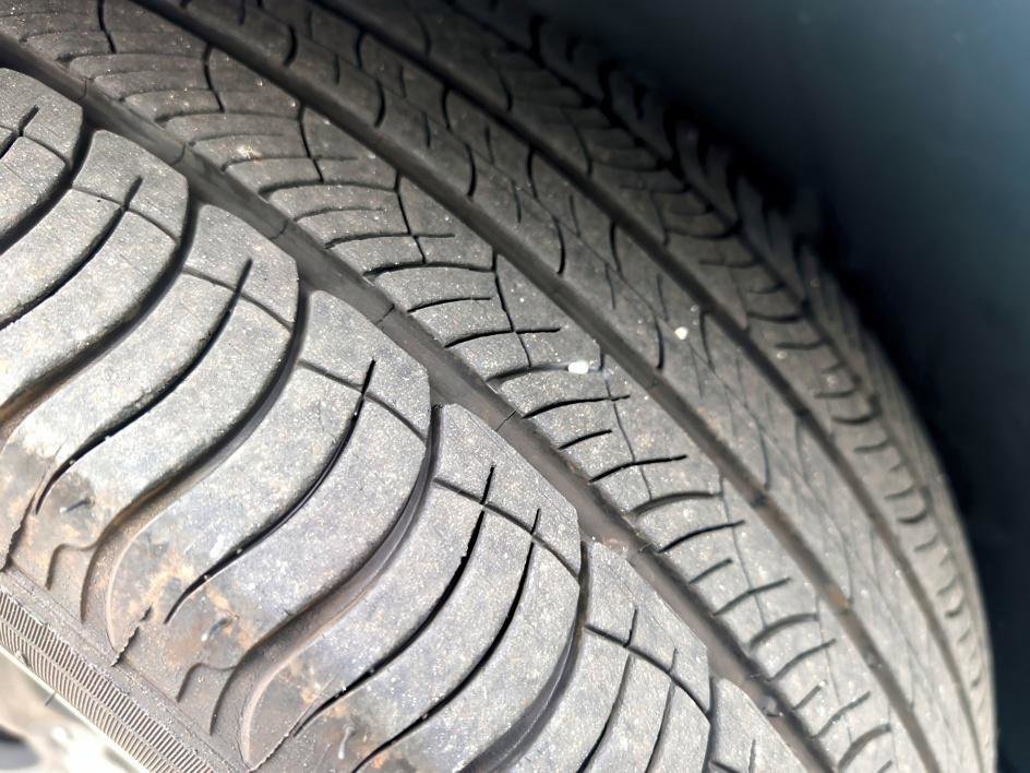 Used 2023 Land Rover Range Rover Velar R-Dynamic S image 29