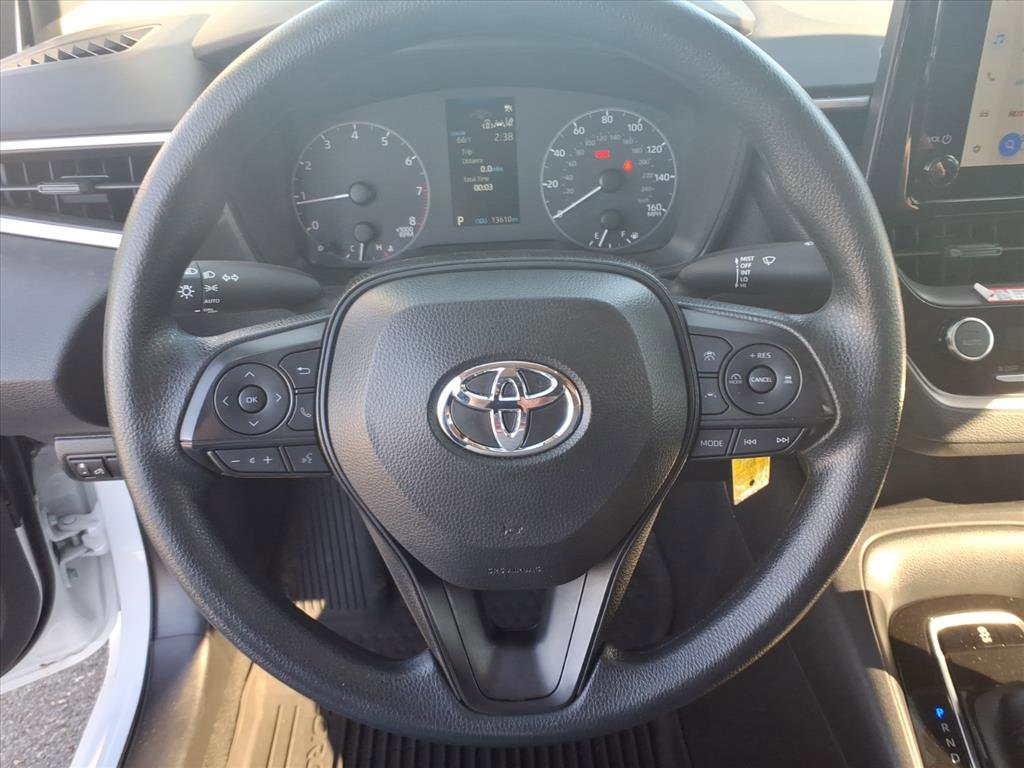 Used 2025 Toyota Corolla LE image 7