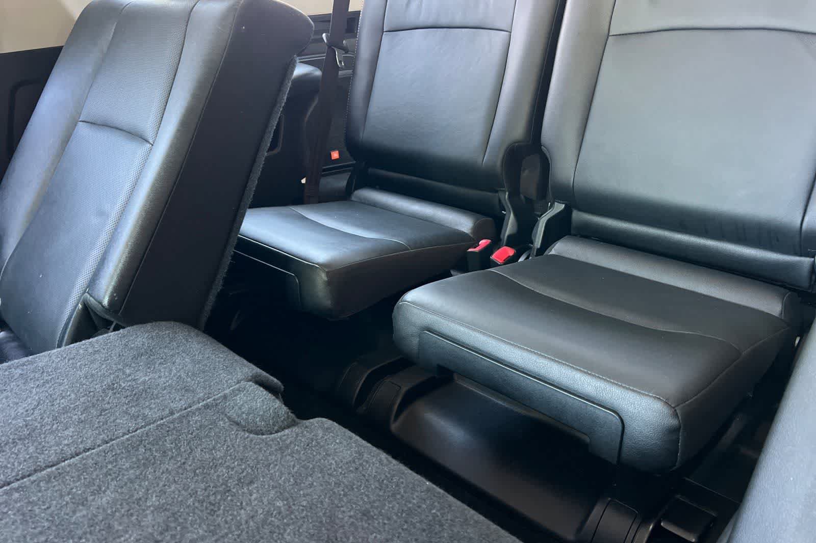 Used 2022 Toyota 4Runner Limited AWD/4WD image 18