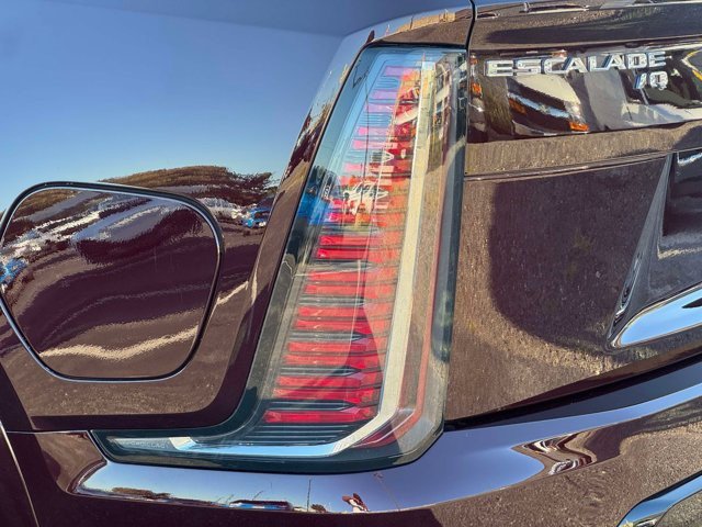 Certified 2025 Cadillac Escalade IQ Luxury 2 w/ LPO, Premium Carpet Package AWD/4WD image 30