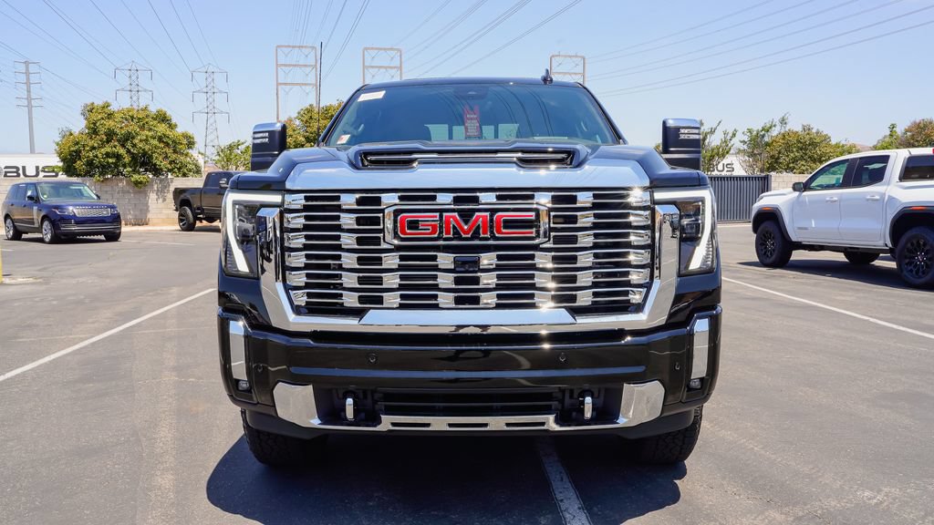 New 2026 GMC Sierra 2500 Denali w/ Denali Reserve Package AWD/4WD image 4