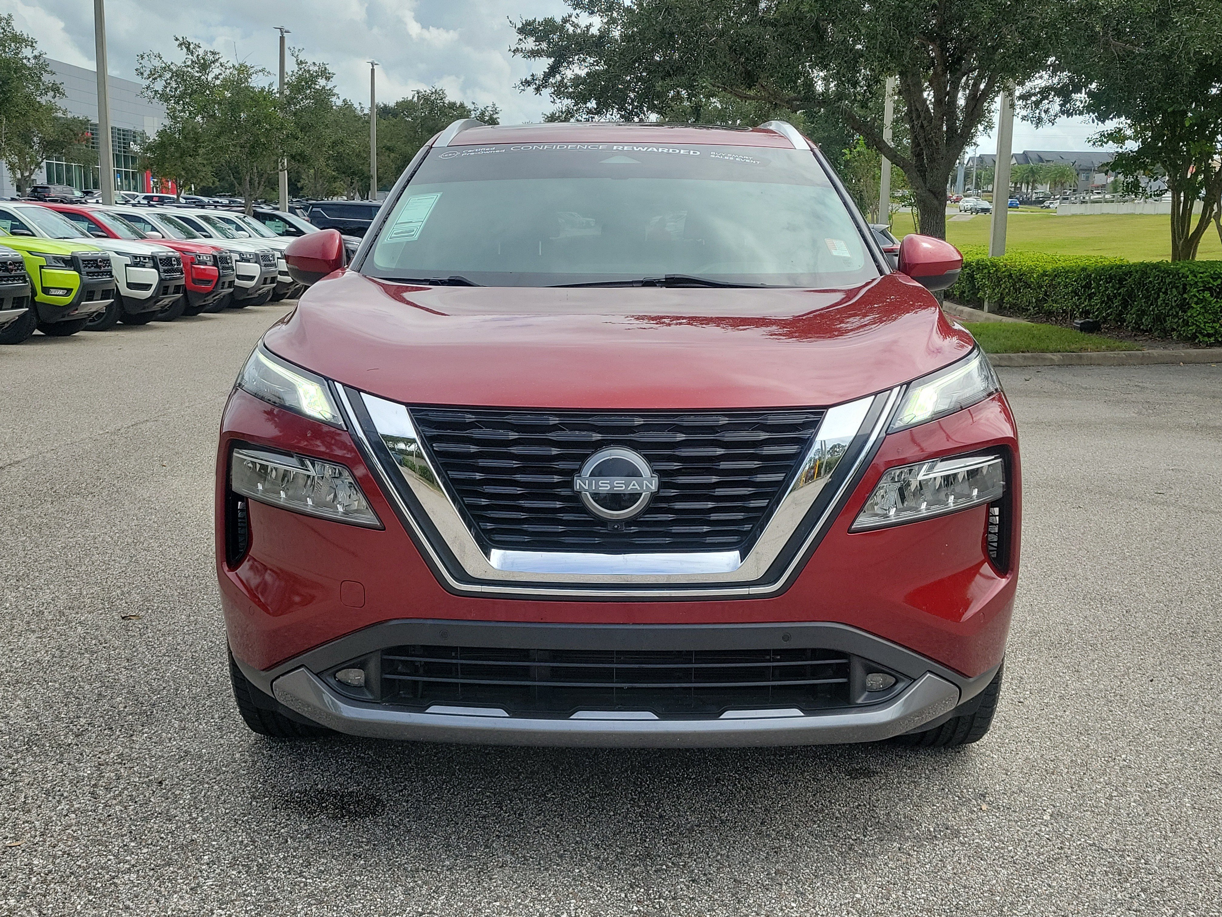 Certified 2022 Nissan Rogue SL w/ SL Premium Package FWD image 2