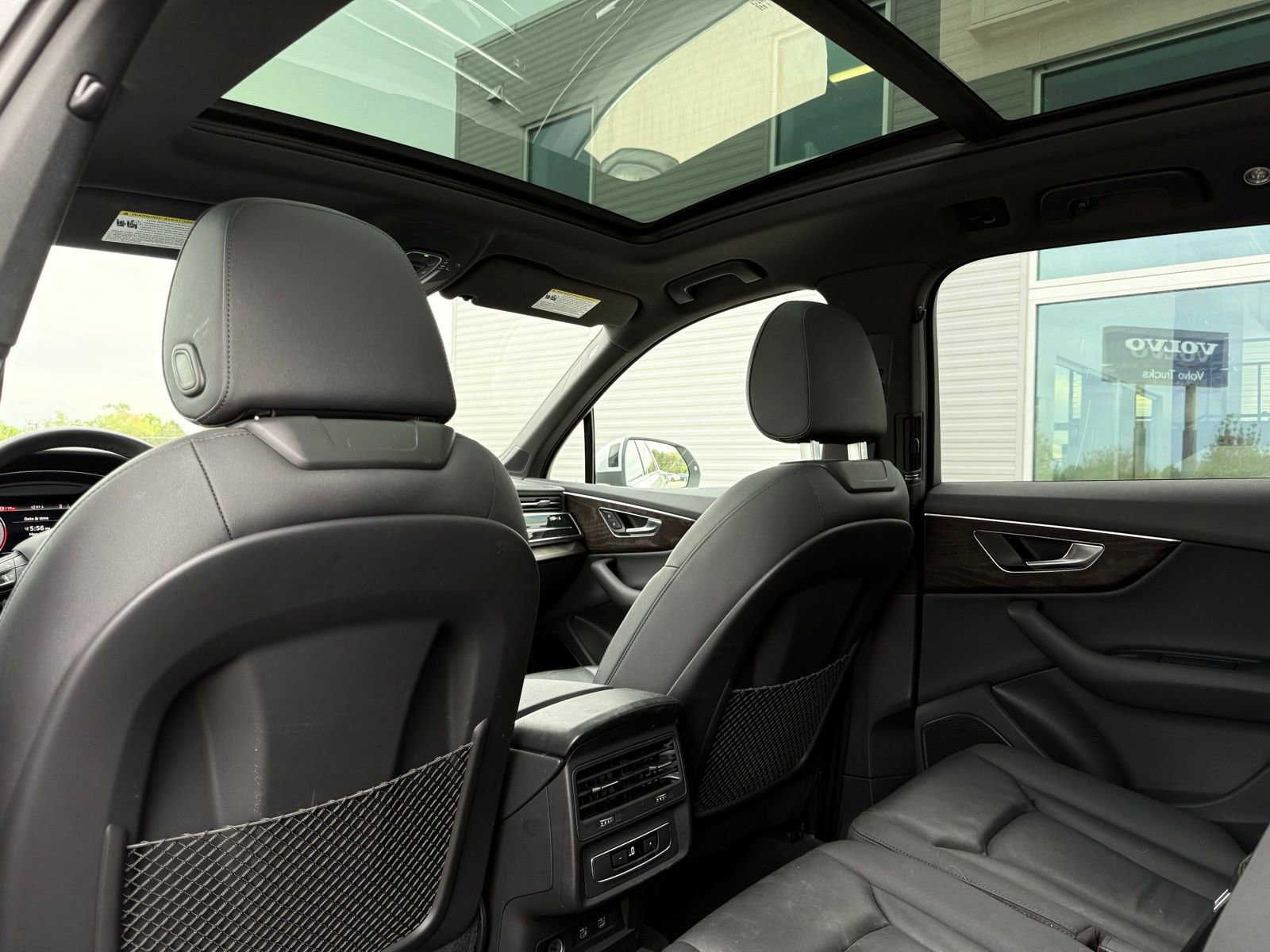 Used 2021 Audi Q7 3.0T Premium Plus image 21