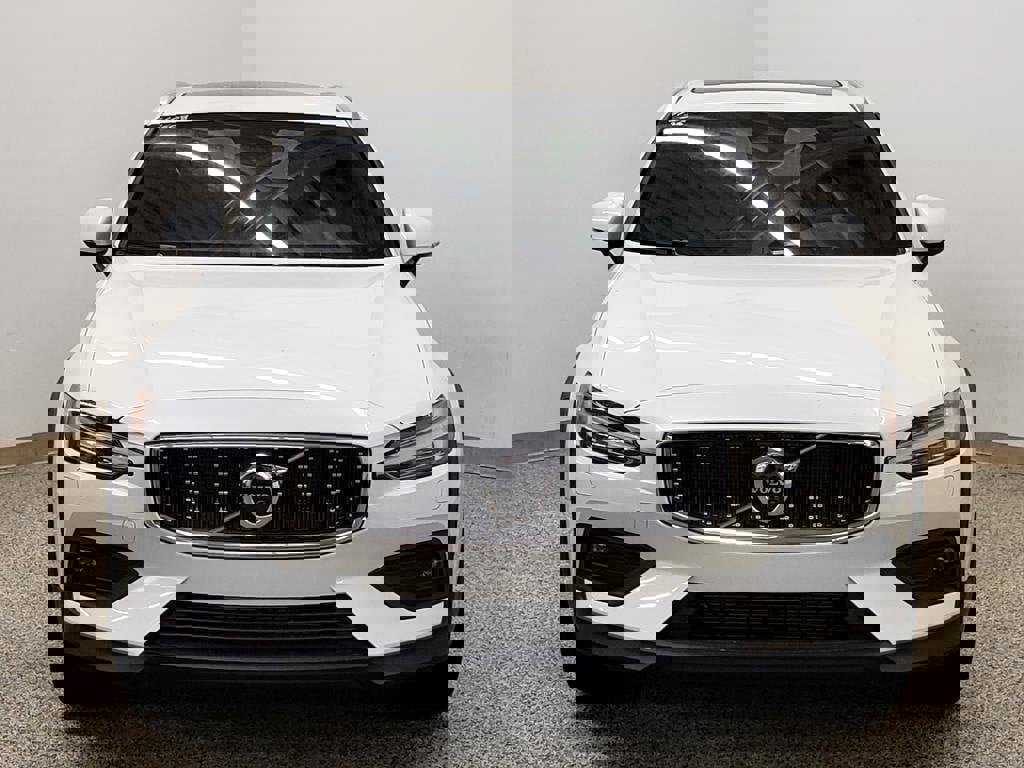 New 2026 Volvo V60 B5 Cross Country Plus w/ Protection Package Premier image 5