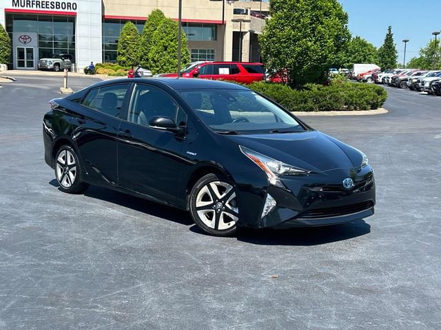 Used 2018 Toyota Prius Four Touring w/ Premium Convenience Package FWD image 2