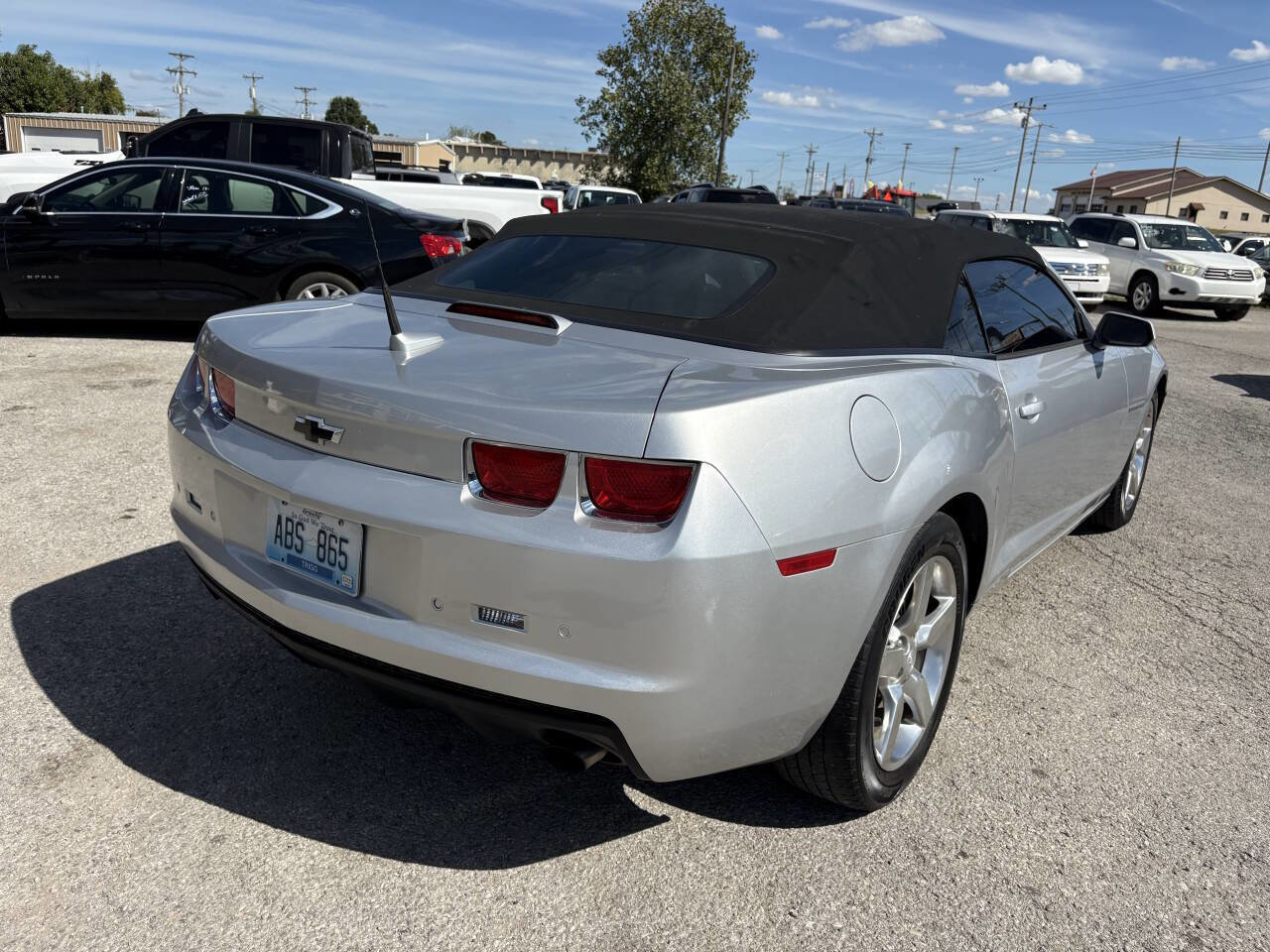 Used 2011 Chevrolet Camaro LT RWD image 7