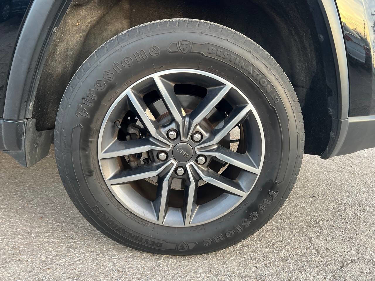 Used 2020 Jeep Grand Cherokee Limited w/ Luxury Group II image 26