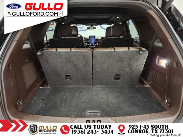 Used 2023 Ford Explorer King Ranch w/ Technology Package image 9