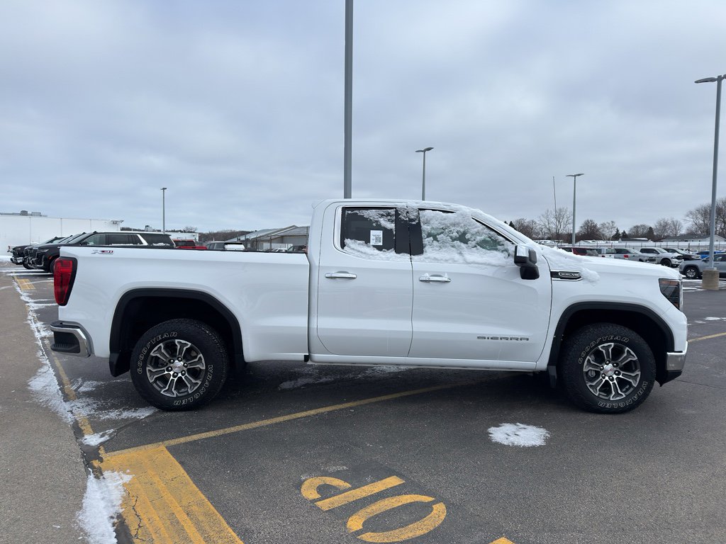 Used 2022 GMC Sierra 1500 SLE w/ X31 Off-Road Package image 4