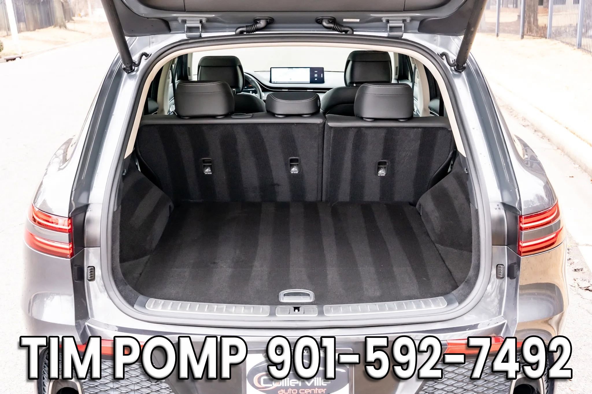 Used 2023 Genesis GV70 2.5T w/ Select Package image 15