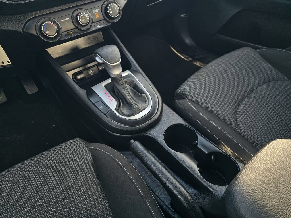 Used 2023 Kia Forte LXS FWD image 17