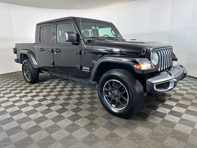 Used 2023 Jeep Gladiator Overland image 2