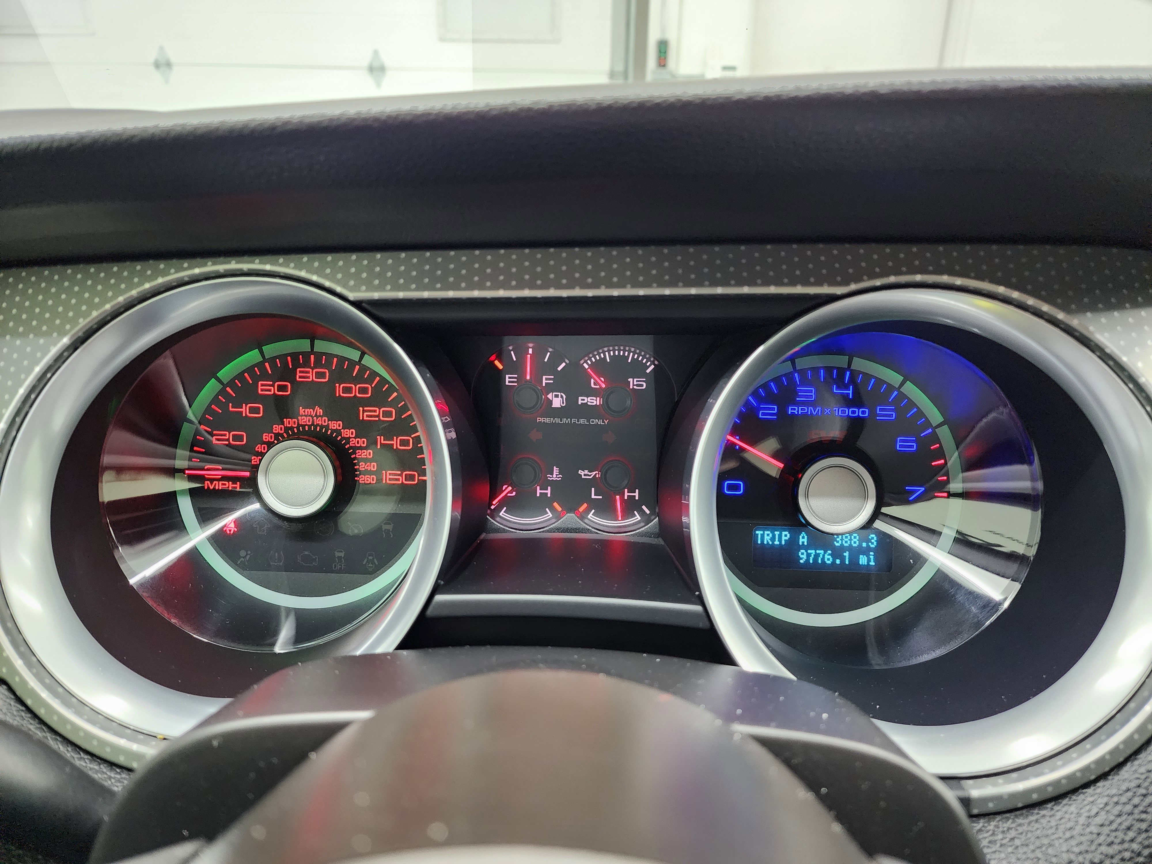 Used 2012 Ford Mustang Shelby GT500 w/ SVT Performance Pkg image 9