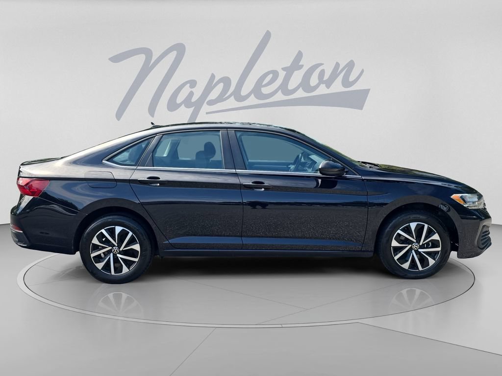 Certified 2024 Volkswagen Jetta S FWD image 9
