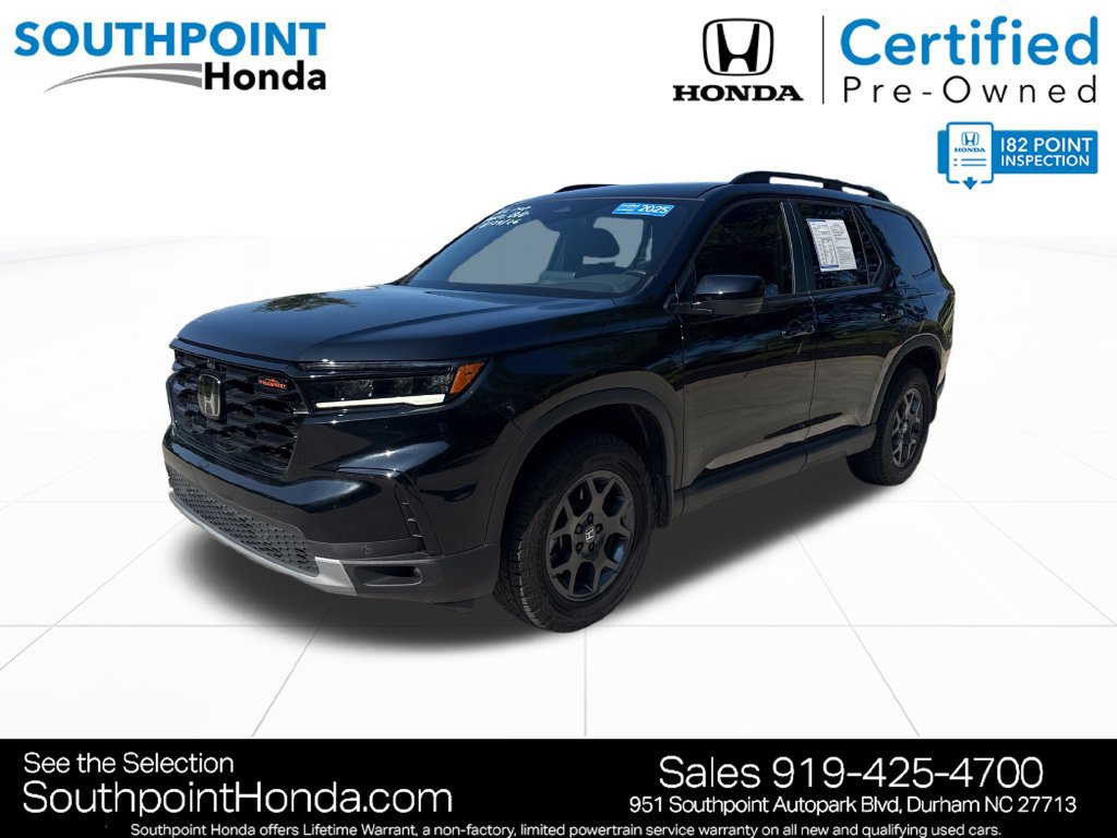 Certified 2025 Honda Pilot TrailSport image 3