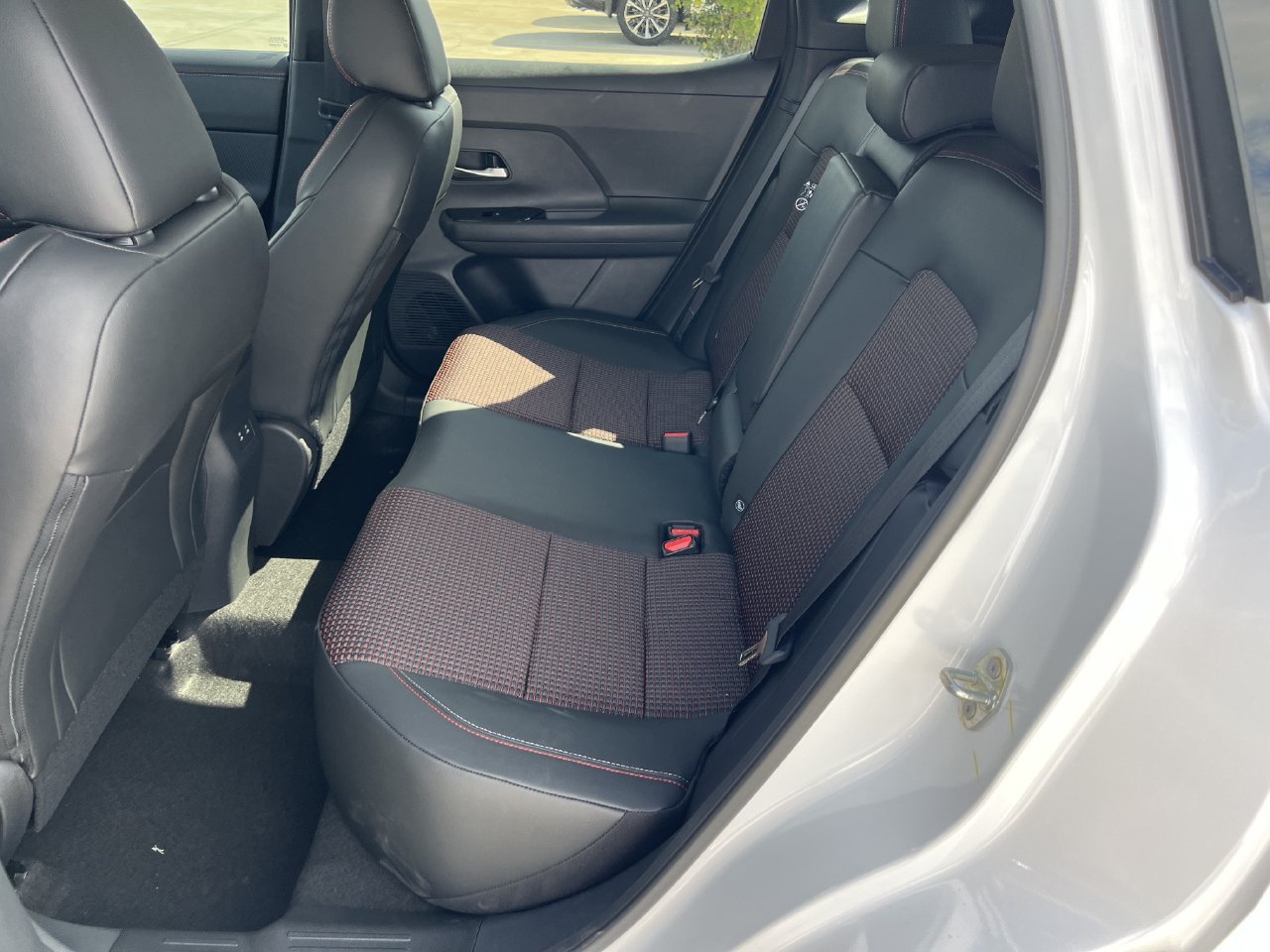 New 2027 Nissan Kicks SR FWD image 12
