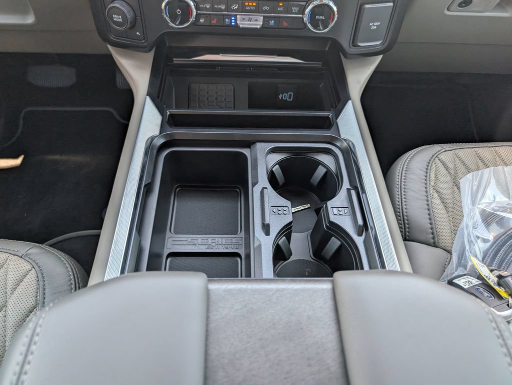 New 2026 Ford F350 Platinum w/ Platinum Plus Package AWD/4WD image 16