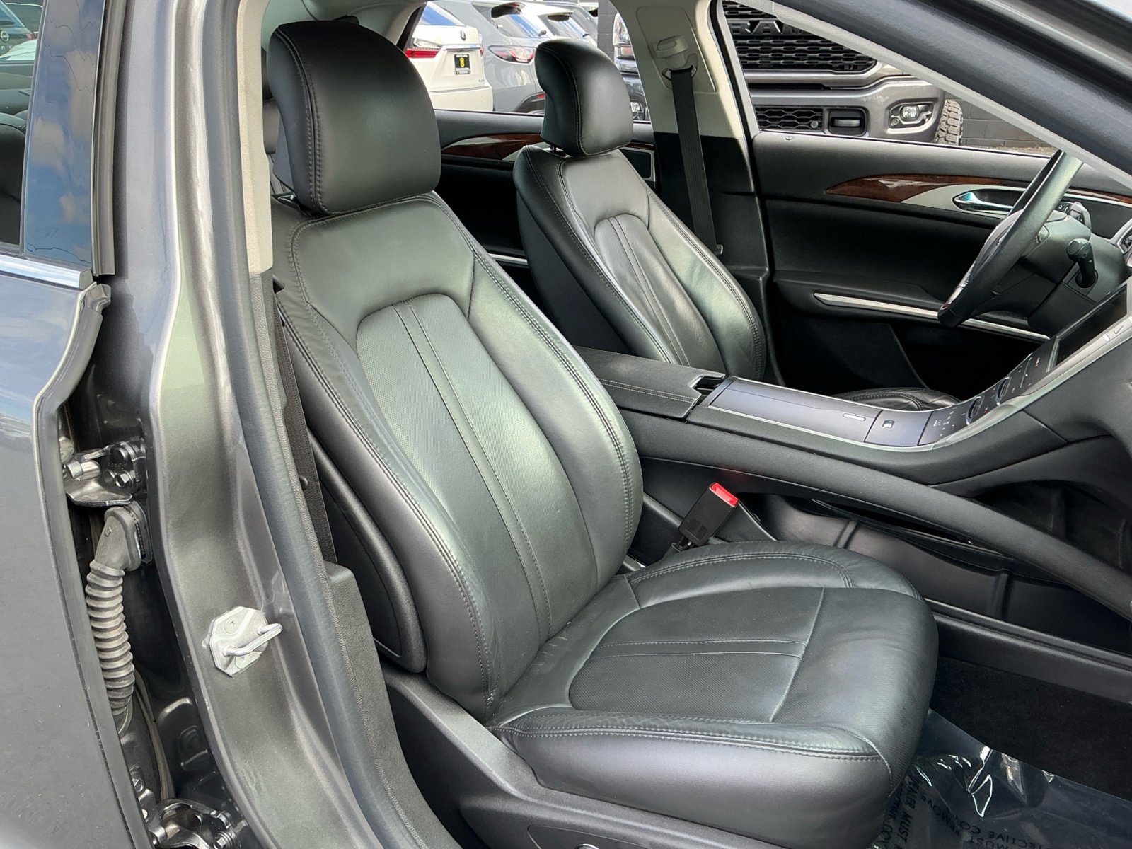 Used 2014 Lincoln MKZ Hybrid w/ Equipment Group 202A Reserve FWD image 21
