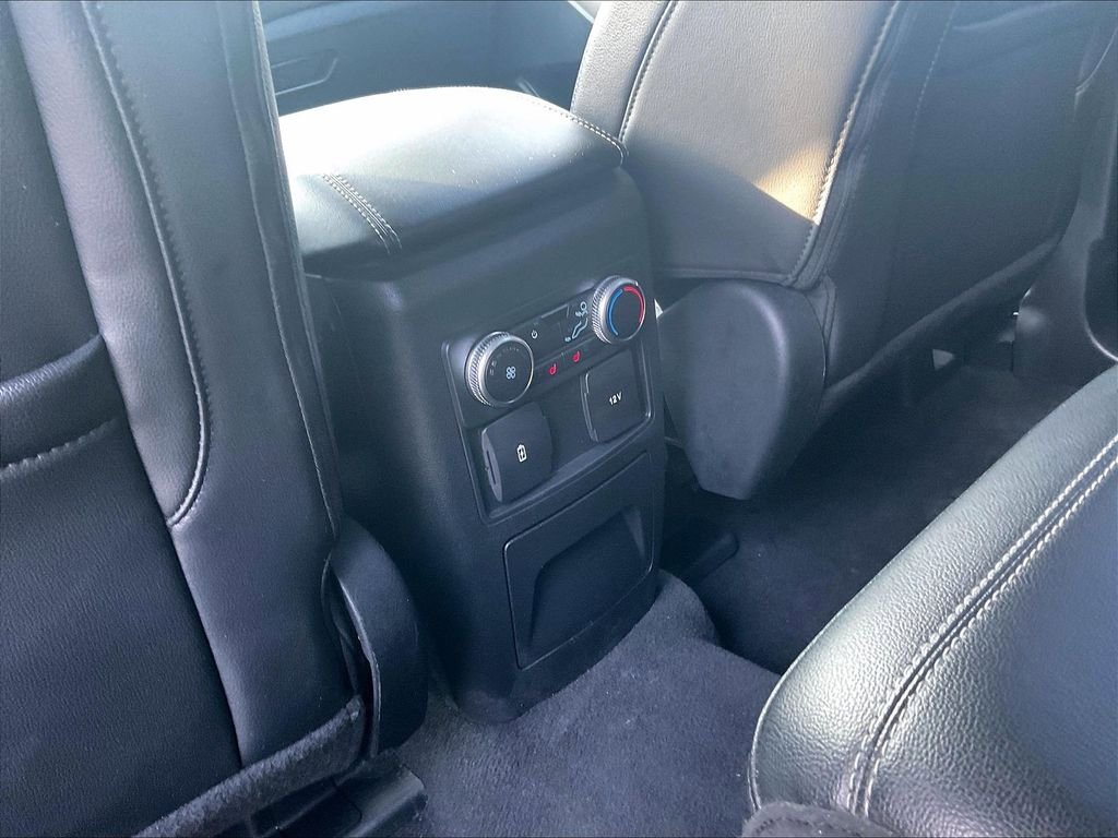 Used 2023 Ford Explorer Limited AWD/4WD image 27