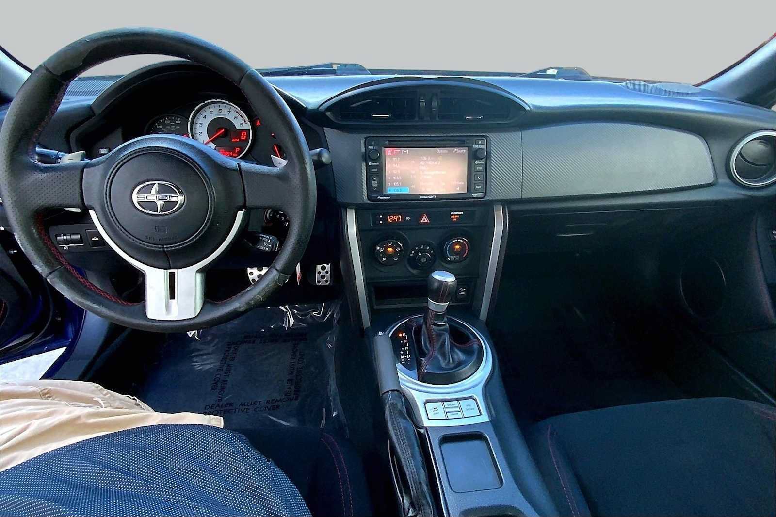 Used 2015 Scion FR-S RWD image 13