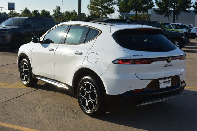 Used 2024 Alfa Romeo Tonale Ti AWD/4WD image 8