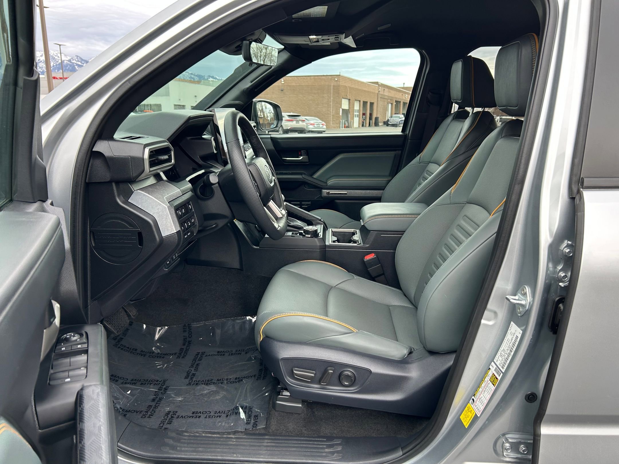 Used 2024 Toyota Tacoma Trailhunter image 11