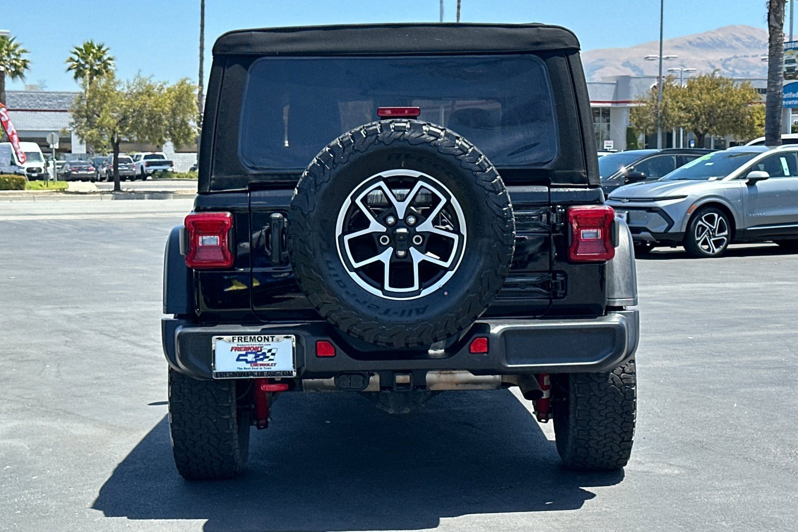 Used 2024 Jeep Wrangler Rubicon w/ Convenience Group image 5