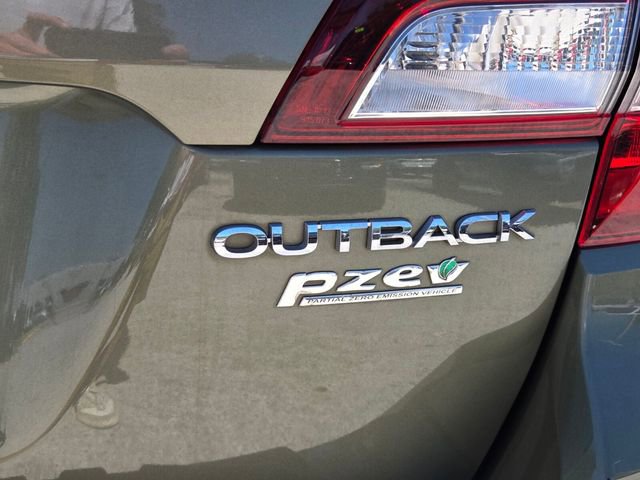Used 2017 Subaru Outback 2.5i Limited AWD/4WD image 12