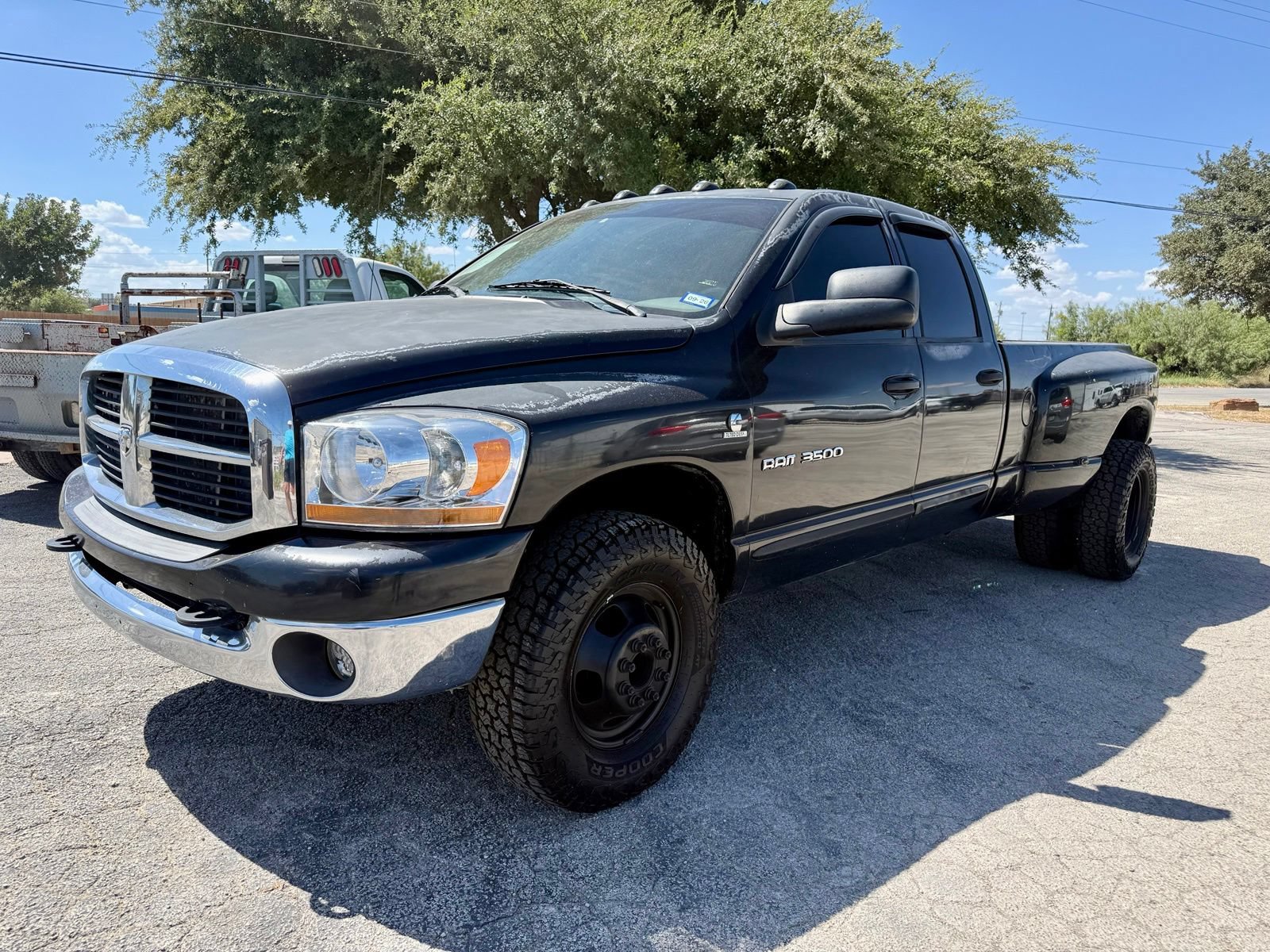 Used 2006 Dodge Ram 3500 Truck SLT RWD image 6