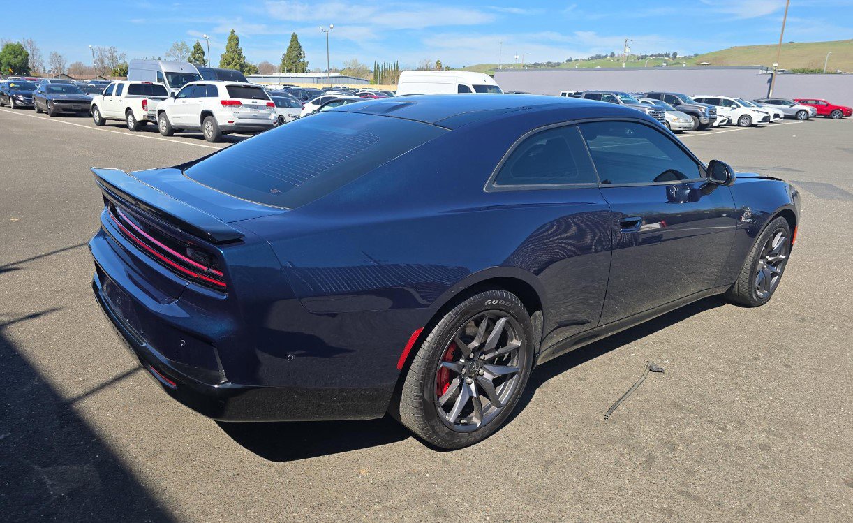 Used 2024 Dodge Charger Daytona Scat Pack w/ Plus Group image 4