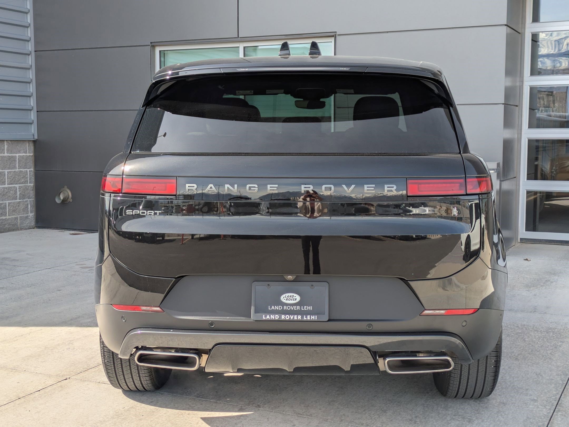 Certified 2025 Land Rover Range Rover Sport image 9