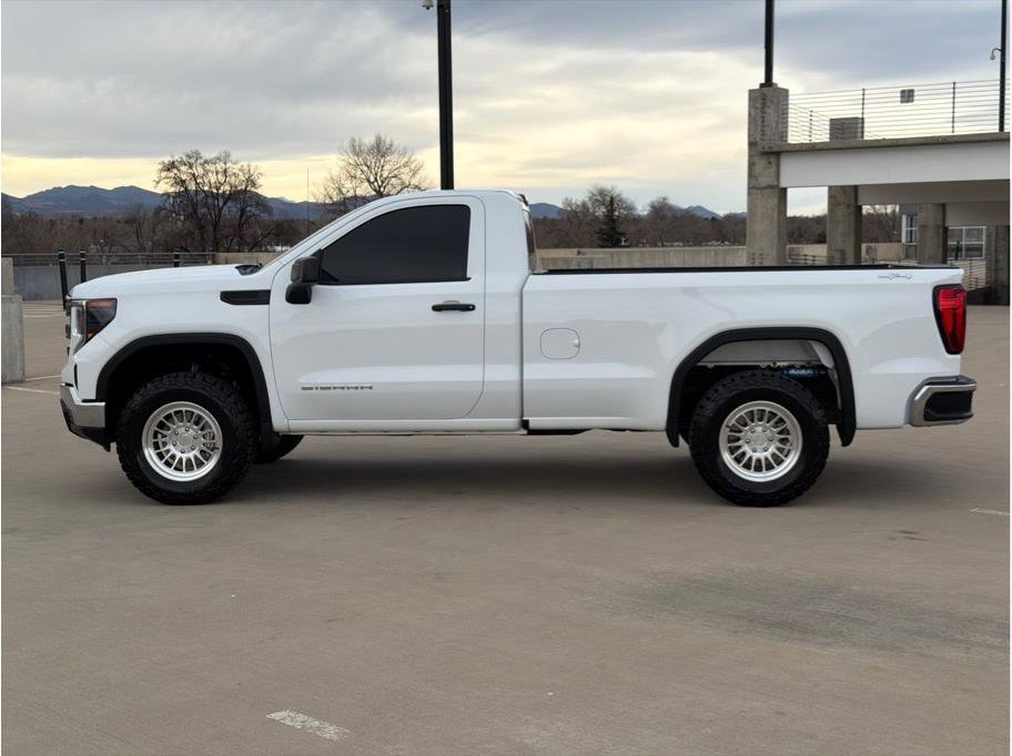 Used 2023 GMC Sierra 1500 Pro w/ Pro Value Package AWD/4WD image 4