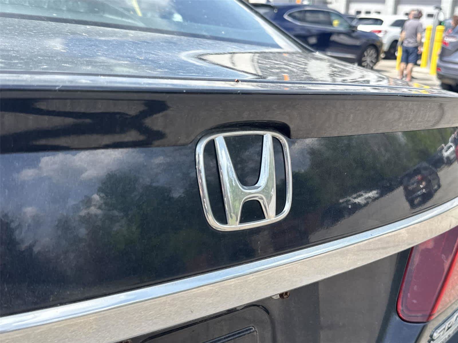Used 2017 Honda Accord Sport Special Edition image 10