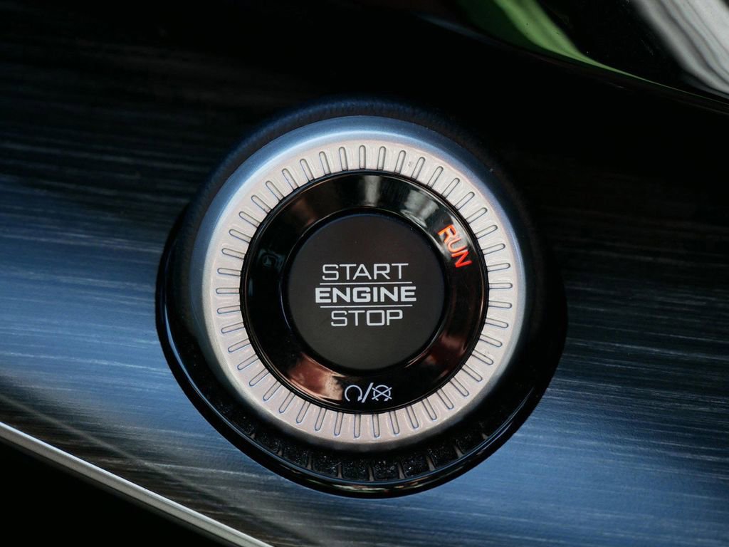 Used 2023 Jeep Wagoneer Series III w/ Flexible Seating Group image 25