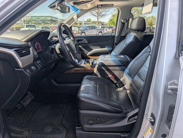 Used 2016 GMC Yukon Denali w/ Open Road Package RWD image 2