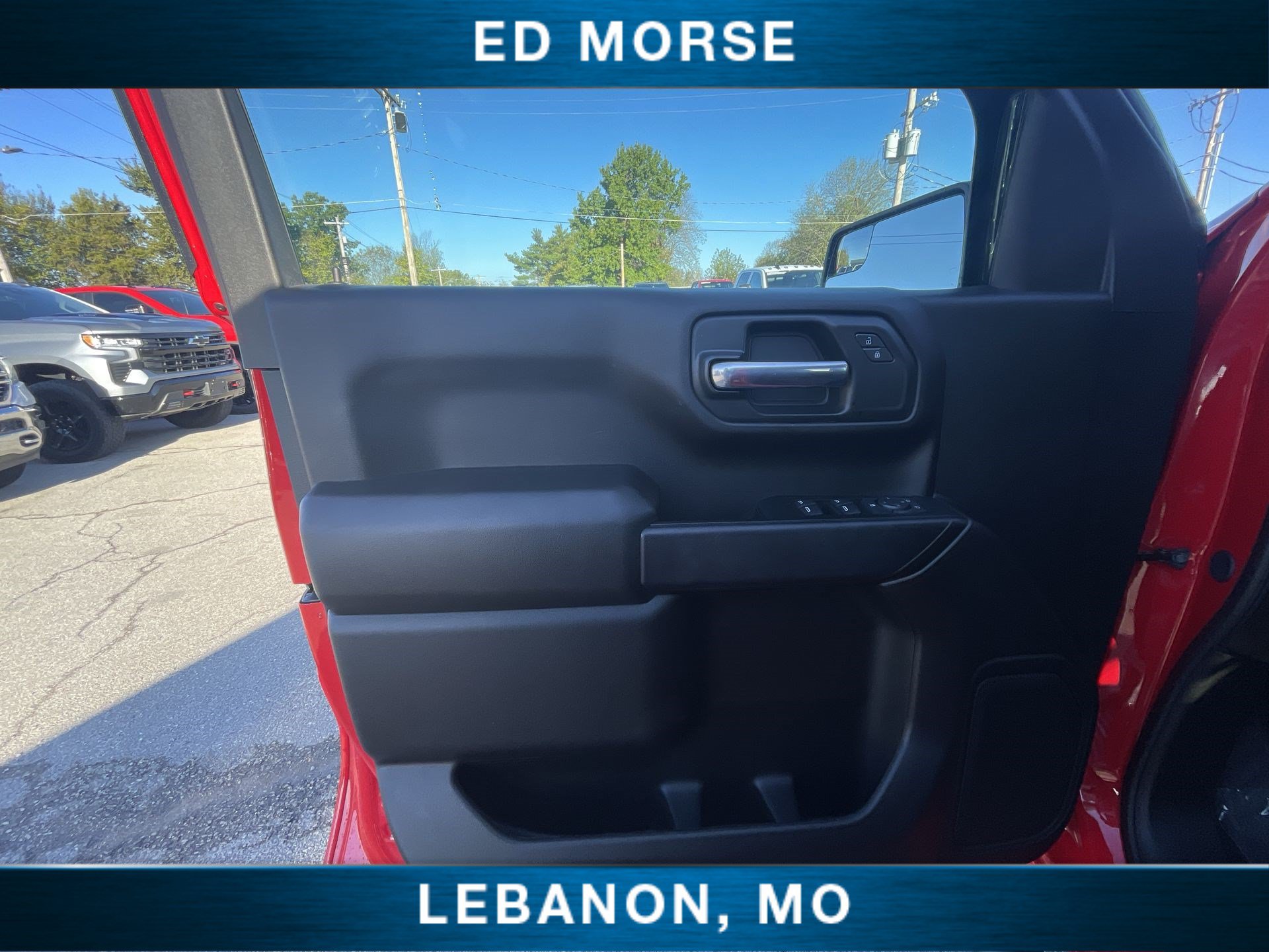 Certified 2025 Chevrolet Silverado 1500 Custom w/ Turbomax Blackout Package AWD/4WD image 22