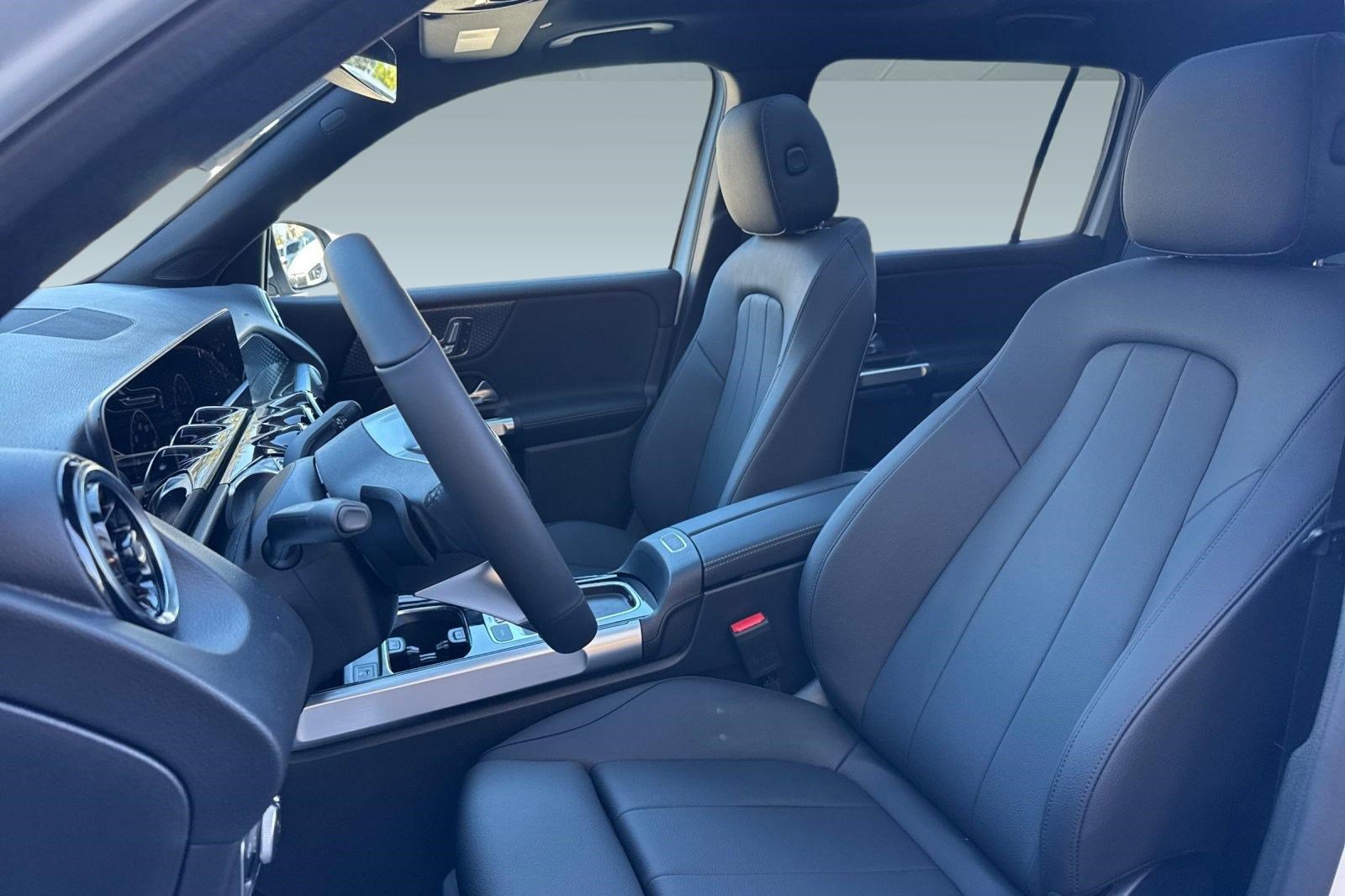 New 2026 Mercedes-Benz GLB 250 image 18