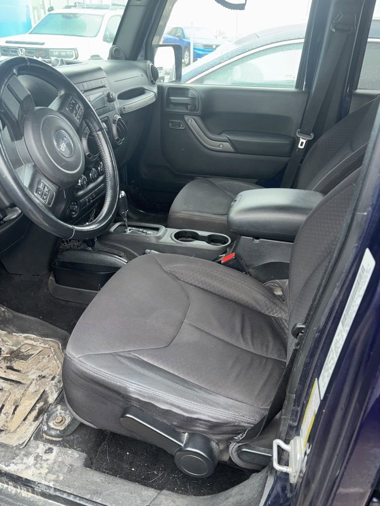 Used 2013 Jeep Wrangler Unlimited Sport image 8