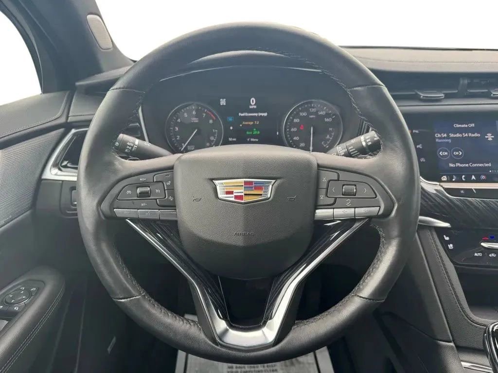 Used 2024 Cadillac XT6 Premium Luxury w/ Technology Package image 24