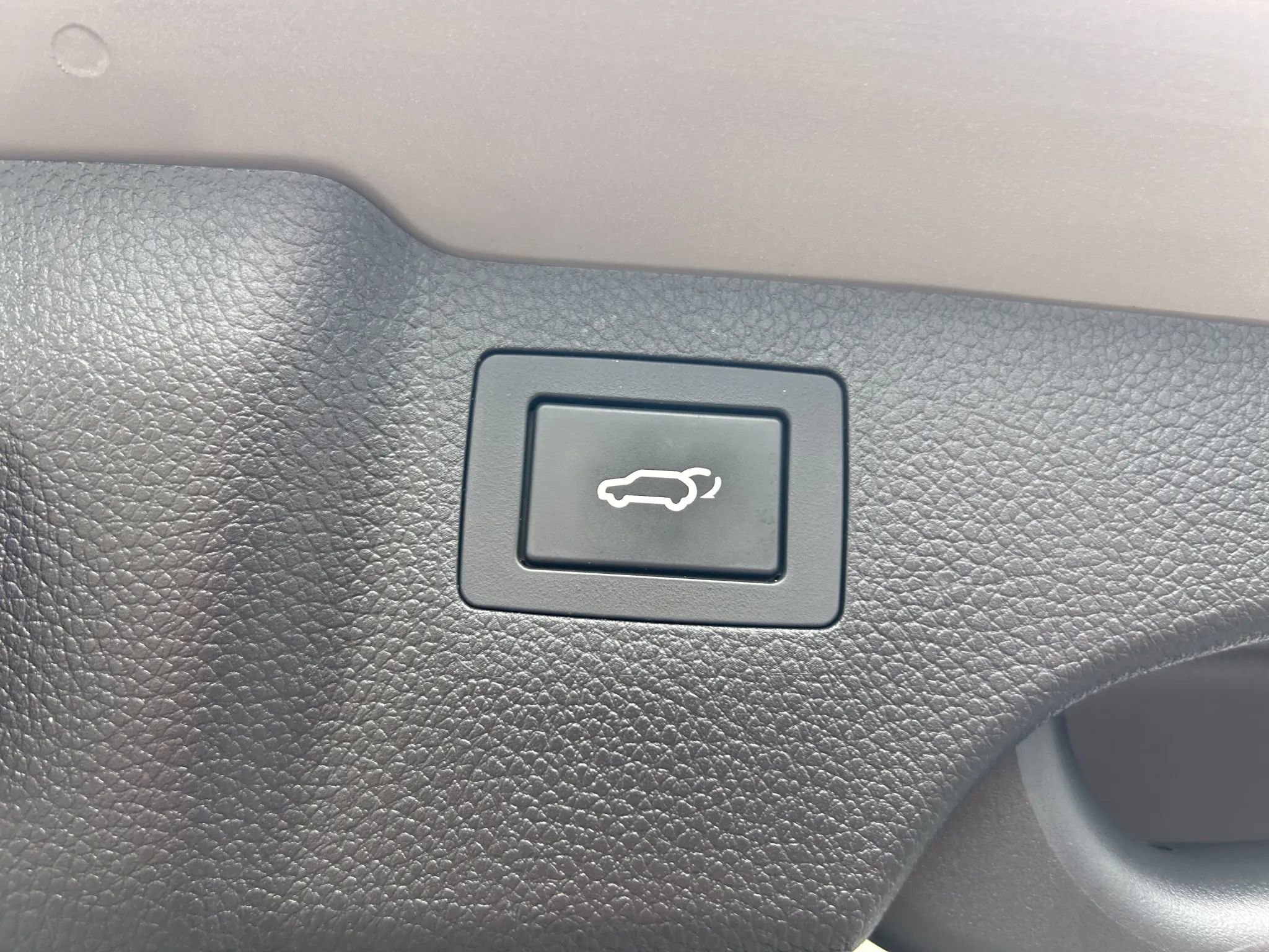 Used 2017 Hyundai Santa Fe Sport image 26