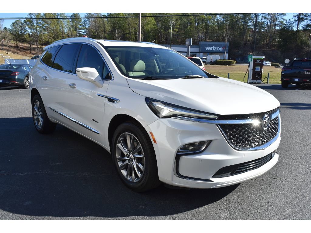 Used 2023 Buick Enclave Avenir w/ Avenir Technology Package image 6