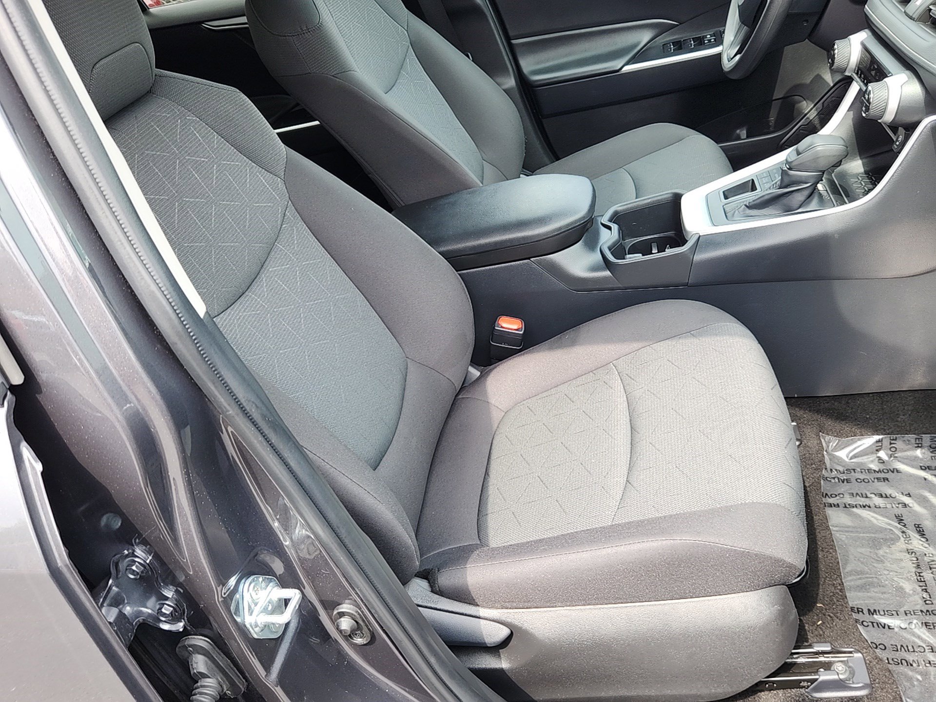 Certified 2025 Toyota RAV4 XLE image 33