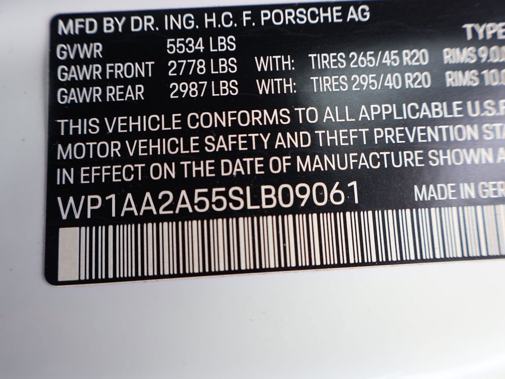 Certified 2025 Porsche Macan Turbo image 38