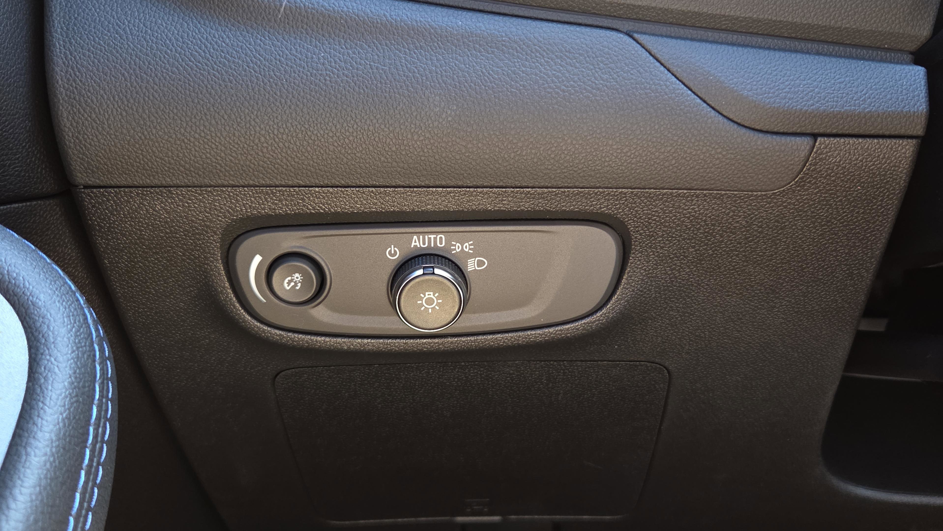 New 2026 Buick Encore GX Sport Touring w/ Advanced Technology Package image 18